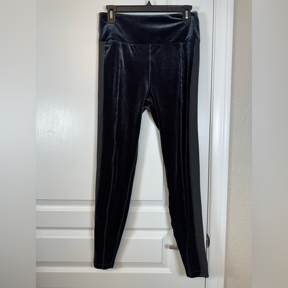 Alana Navy Blue Velvet Luxe Leggings Tights Size Med EUC #5786